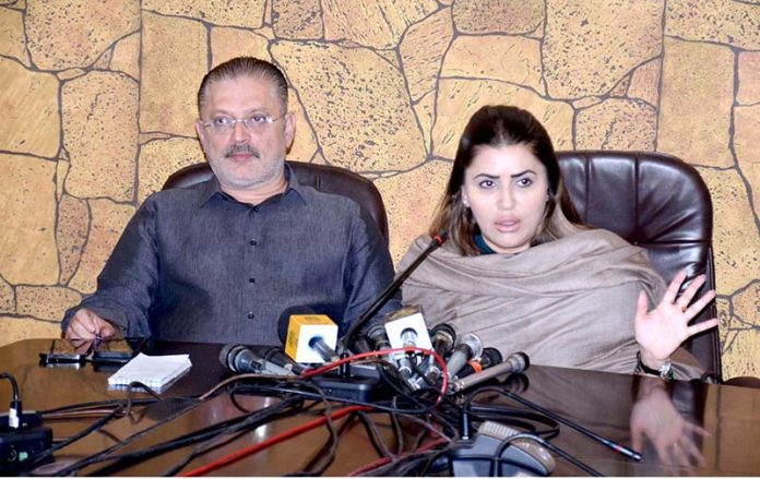 Federal Minister for Poverty Alleviation and Social safety Shazia Atta Marri along with Sindh Information Minister addressing a Press Conference