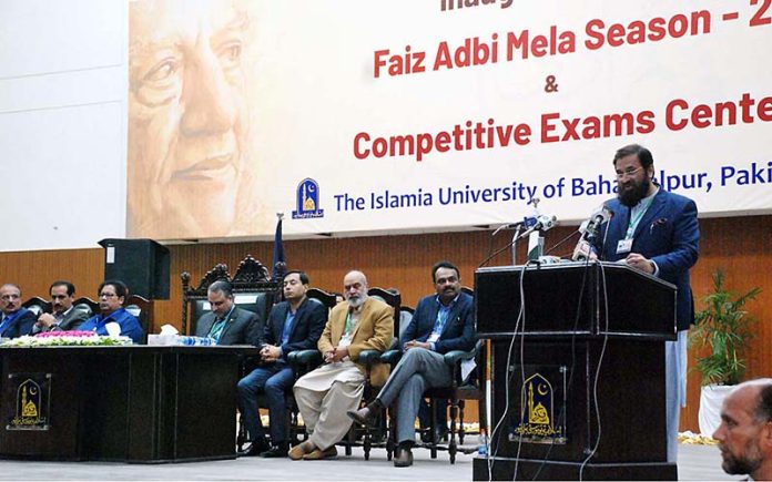 Governor Punjab Engineer Baligh-ur-Rehman is addressing the Faiz Adbi Mela Season-2 at the Islamia University Bahawalpur