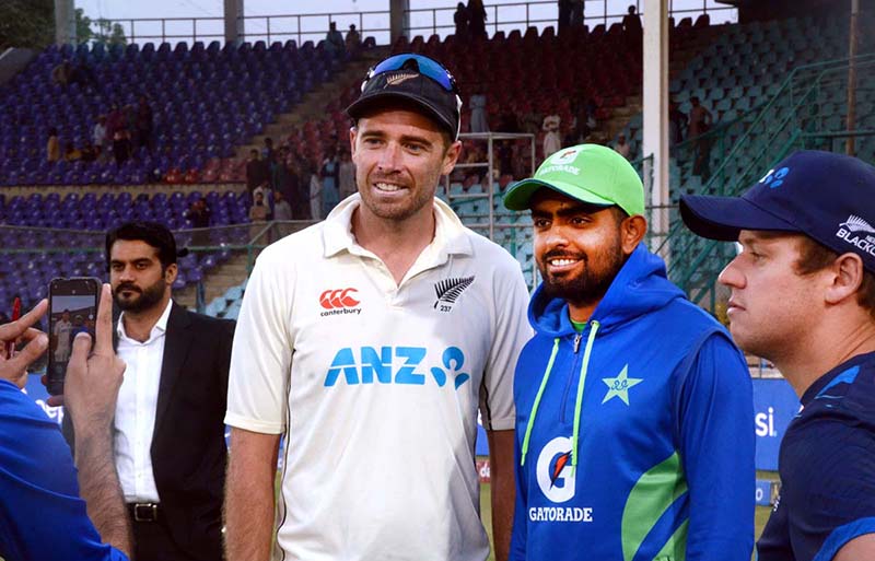 New Zealand's Kane Stuart Williamson receives Player of the Match award after Drawn Match at the end of the fifth and final day of the first Test match between Pakistan and New Zealand at the National Stadium