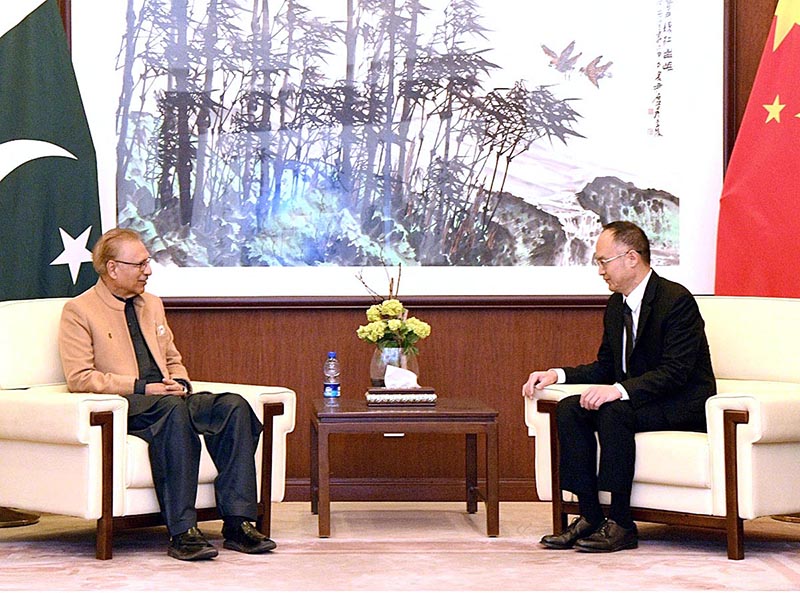 President Dr. Arif Alvi offering condolences over the sad demise of former Chinese President, Jiang Zemin at Chinese Embassy