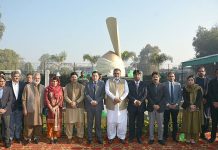 Group photo of Divisional Commissioner Muhammad Shahid Niaz, Deputy Commissioner Imran Hamid Shaikh and other officers for participating in the 118th anniversary celebration of the district.