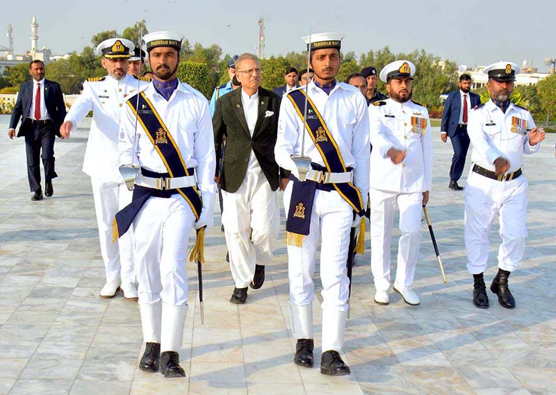 President Dr Arif Alvi receives guard of Honour during visit to the mausoleum of Quaid e Azam.