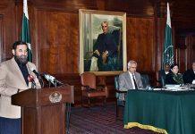 Governor Punjab Muhammad Balighur Rehman addressing during a launching ceremony of Mah-e-Nau and Perven Shakir, Sagir Saddique, organized by Directorate of Electronic Media and Publications (DEMP) and Ministry of Information with collaboration of GC University at Governor House