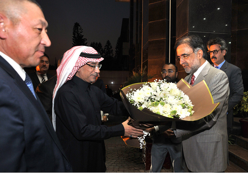 Advisor to the Prime Minister on Kashmir Affairs and Gilgit Baltistan Qamar Zaman Kaira receive H.E AMB.Yousef Aldobeiy Assistant Secretary General for Political Affairs along with his delegation at Azad Jammu and Kashmir Council Secretariat