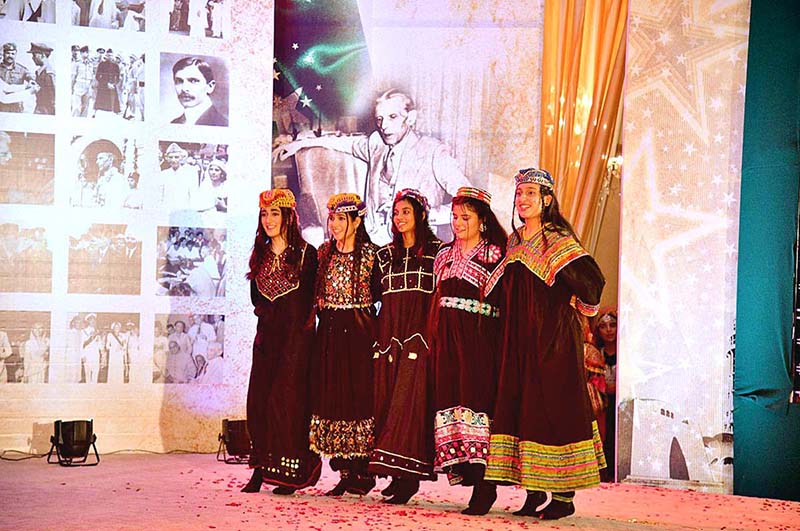 Children in cultural dresses of Pakistan performing medley and paying tribute to Quaid-e-Azam Muhammad Ali Jinnah on his 146th birth anniversary at Aiwan-e-Sadr.