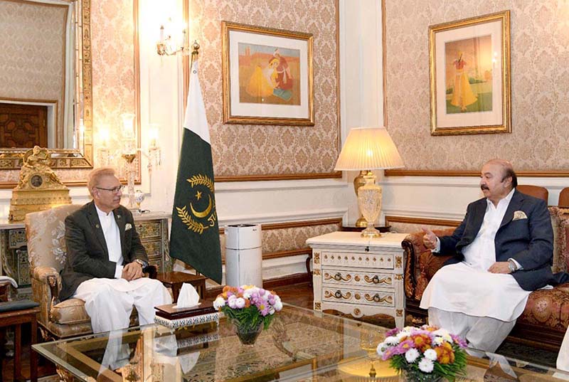 President Dr Arif Alvi meeting the Speaker of the Punjab Assembly Muhammad Sibtain Khan at Governor House