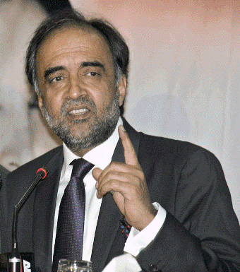 Qamar Zaman Kaira assures to resolve AJK's economic problems