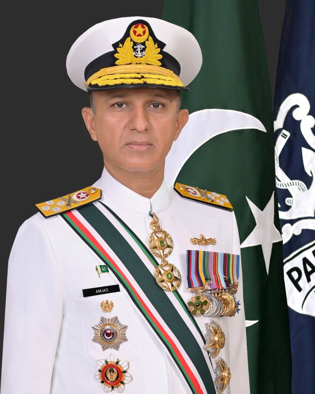 Naval Chief calls on Governor