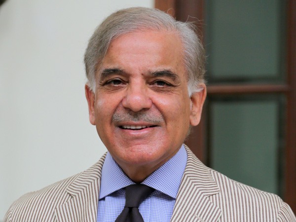 'Vindication' for PM Shehbaz as Daily Mail apologizes over corruption allegation