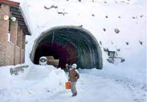 NHA restores traffic flow at Lowari Tunnel after snowfall