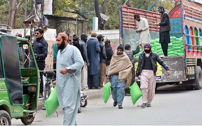 PASCO to ensure immediate delivery of flour to Balochistan: Corps Commander