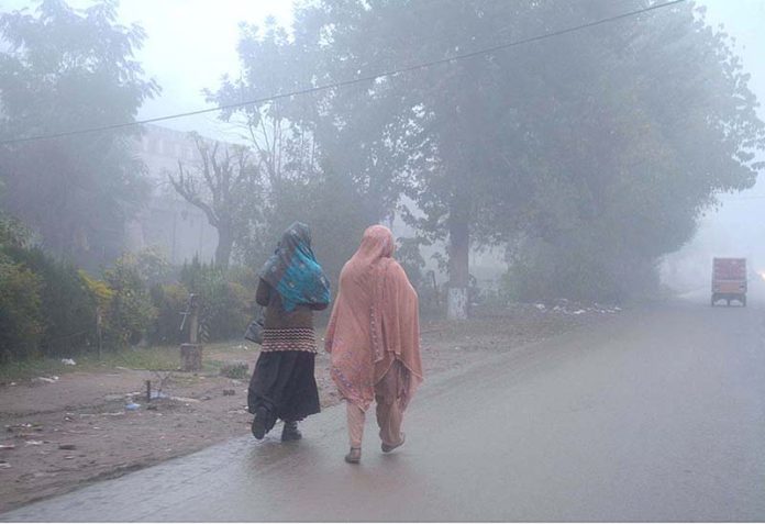 Thick fog that engulfs the whole city during morning time