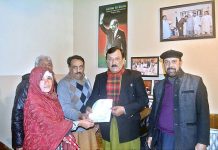 State Minister Productions and industries Tasneem Ahmed Qureshi distributed cheque among Christian community at his residence during the ceremony arranged by Pakistan Bait-ul-Mal