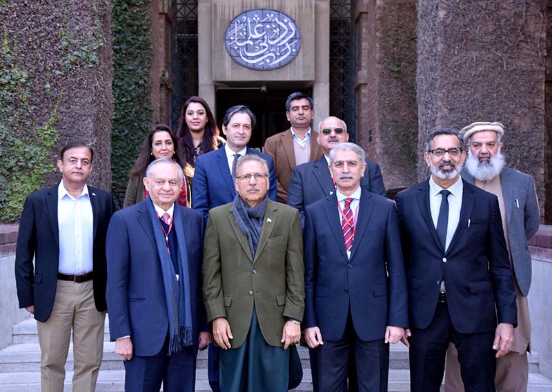 President Dr Arif Alvi in a group photo with the leadership of the Lahore University of Management Sciences (LUMS.