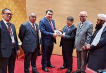Pakistani Parliamentary delegation led by Deputy Speaker National Assembly Zahid Akram Durrani in a group photo with Speaker of Dewan Rakyat of Malaysia Datuk Johari Abdul on the sideline of 17th Session of (PUIC)