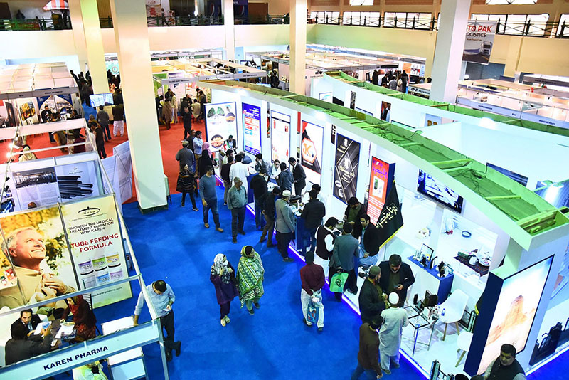 Citizens visiting stalls of various Iran made products on second day of three days long Pak-Iran Expo underway at the Expo Center