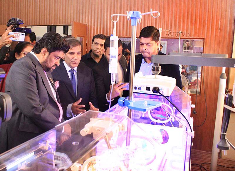 Governer of Sindh Kamran Tessori visiting mother care ward after its inauguration at Sobhraj Maternity Hospital.