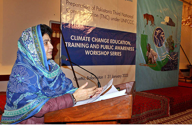 A group photo of former speaker Balochistan Assembly Rahila Durani and other participants of a workshop on education, training and awareness of climate, pose for group photo