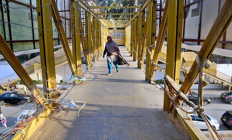 A view of bridge on the busy road with wide gaps between the iron girds of protective walls can lead to a fatal accident in the Provincial Capital City