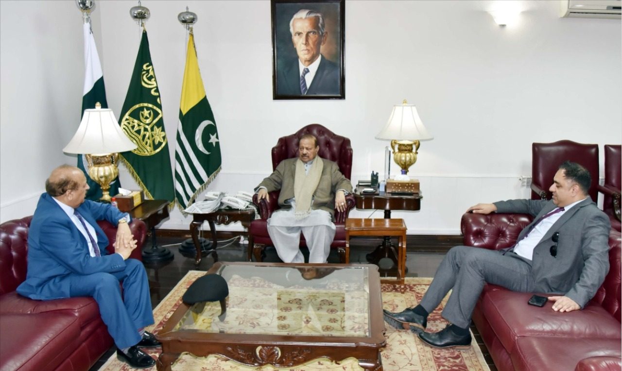 President AJK asks UK parliamentarians to play role for resolving Kashmir issue