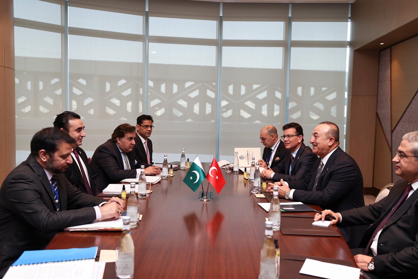 FM, Mevlut Cavusoglu resolve to further cement Pak-Turkiye bilateral relations