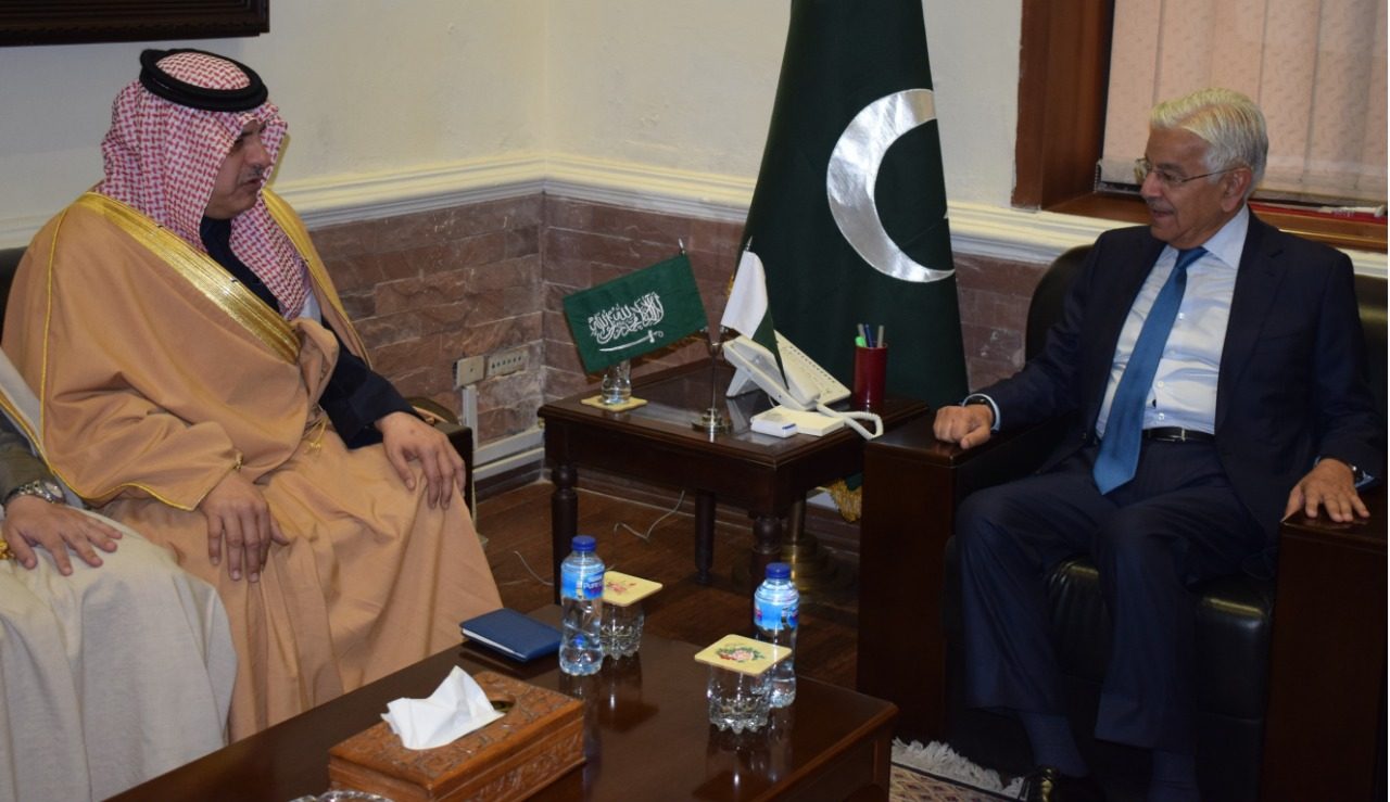 Asif proposes comprehensive strategic cooperation accord to deepen defence ties with KSA