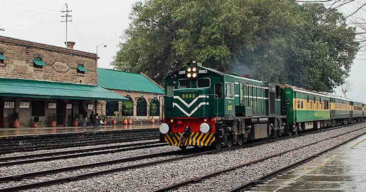 Train coaches imported from China to uplift Pakistan railway image, enhance technical skills: official