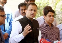 Murtaza Wahab visits marktets, check prices of essential commodities