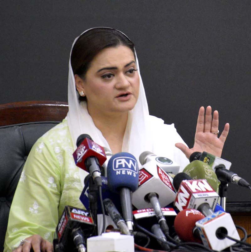 Federal Minister for Information and Broadcasting, Marriyum Aurangzeb addressing a press conference at Model Town