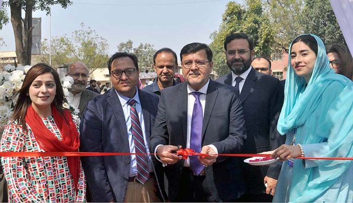 Vice Chancellor University of Sargodha Dr. Qaiser Abbas inaugurating Job Fair Floor Plan organized by University of Sargodha