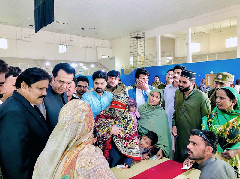 central Leader of Pakistan Muslim League-N (PML-N) Muhammad Talal Chaudhary inspecting the Free Flour Distribution Center at Jaranwala