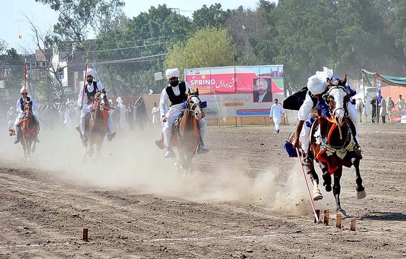 <em>Players participating in tent pegging championship arranged by University of Agriculture Faisalabad (UAF) at Sports Ground in connection with Spring Festival celebrations</em>