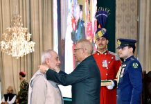 President Dr. Arif Alvi conferring the Pakistan Civil Award of Sitara-i-Imtiaz upon Dr. Anees Ahmed in recognition of his services as a Religious Scholar at the Investiture Ceremony on Pakistan Day, held at Aiwan-e-Sadr