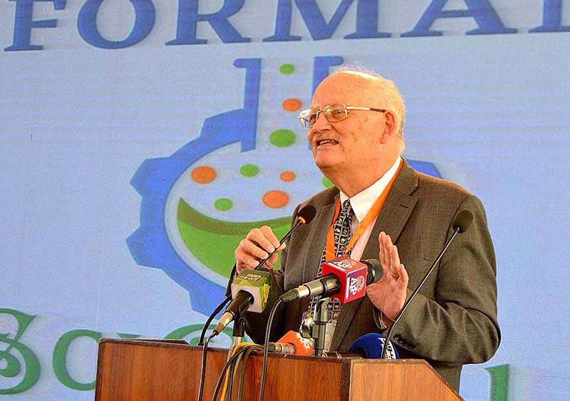 Rector Forman Christian College University Dr. Jonathan S. Addleton addresses at Annual Science Fair-SciCon FC College Lahore