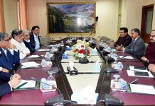 Advisor to the Prime Minister on Kashmir Affairs and Gilgit Baltistan, Qamar Zaman Kaira in meeting with Prime Minister of Azad Jammu and Kashmir Sardar Tanvir Ilyas in Federal Capital