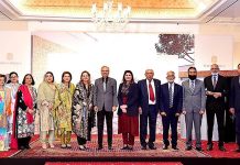 President Dr. Arif Alvi and First Lady Begum Samina Arif Alvi in a group photo with the Board of Governors of Behbud Maternal and Children Hospital Rawalpindi