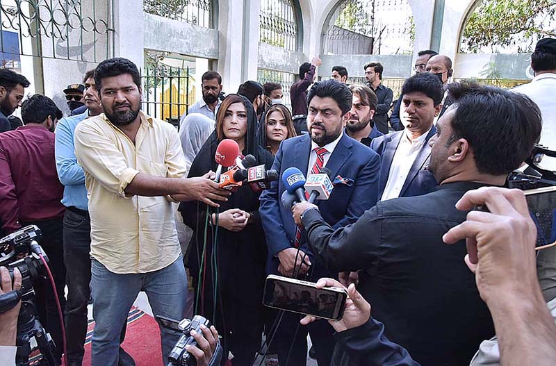 Governor of Sindh Kamran Tessori addressing a press conference during his visit to Islamia College MA Jinnah Road