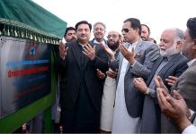 Federal Minister for Energy (Power Division) Engr, Khurram Dastgir khan , Federal Minister Murtaza Javed Abbasi, Capt. (Retd). Safdar Awan and MD NTDC Engr. Dr. Rana Abdul Jabbar Khan are offering Dua after Unveiling the Plaque to Mark the Ground Breaking ceremony of 765 KV Grid Station Mansehra