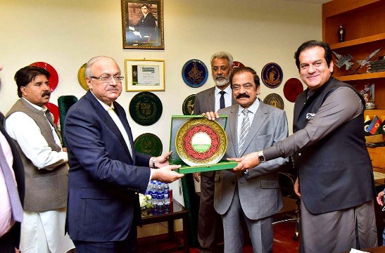 Interior Ministry bids farewell to Federal Secy Yousaf Naseem on retirement