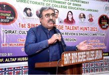 Regional Director Colleges, Professor Ahmed Bux Bhutto addressing after inauguration of Qirat, Cultural Tableau, Book Review & Singing Competition during 1st Sindh College Talent Hunt Larkana Region at Government Boys Degree College