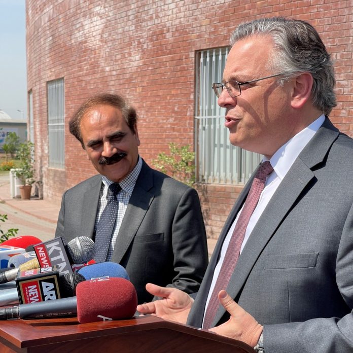 $4.5 mln fertilizer right project launched $4.5 mln fertilizer right project launched