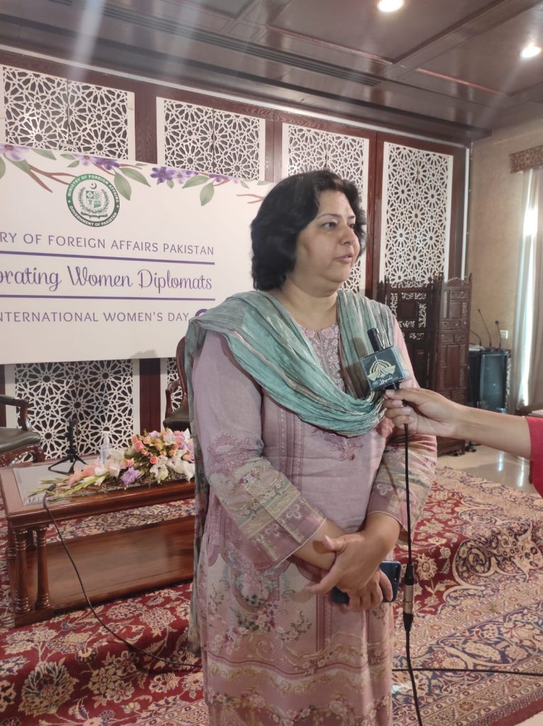 Women diplomats lauded for serving country with leadership, professionalism