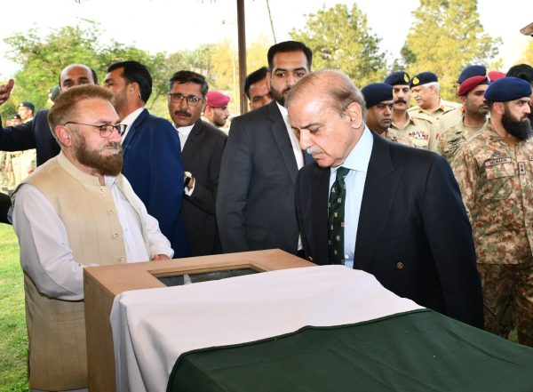Martyrs’ families are benefactors of nation: PM