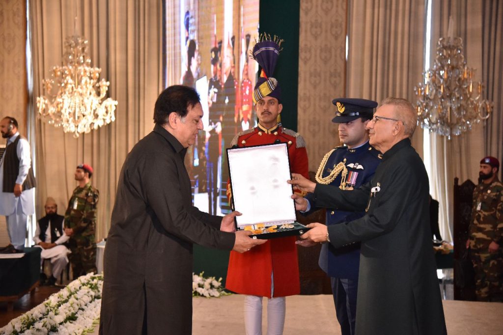 President confers Pakistan civil awards on 135 individuals for public service, gallantry