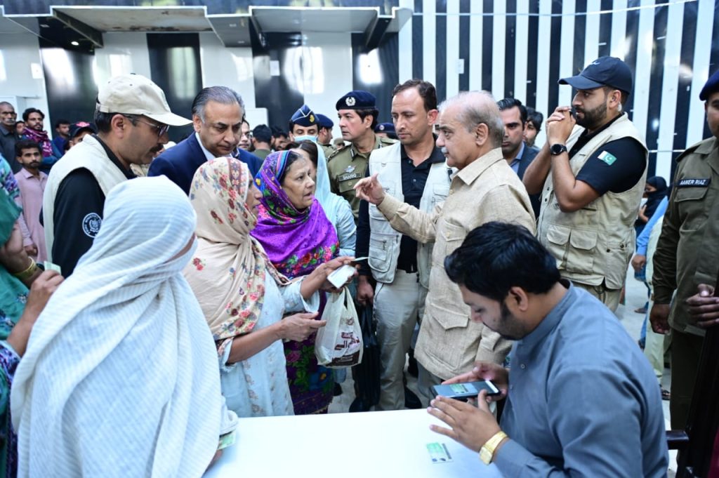 PM visits free flour distribution centers, reviews process