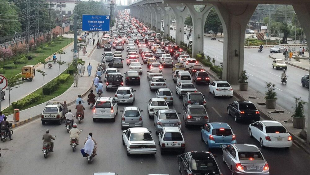 Traffic jams playing havoc with Pindites