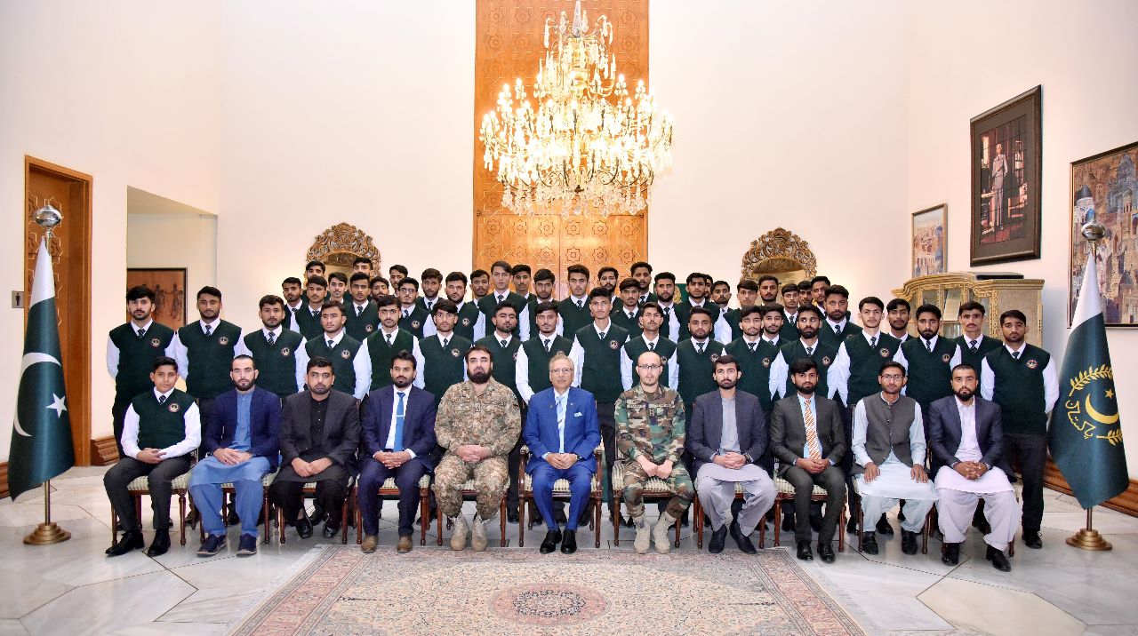 President urges students to enhance their intellectual abilities