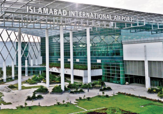 DC visits screening camp at Islamabad Int’l Airport