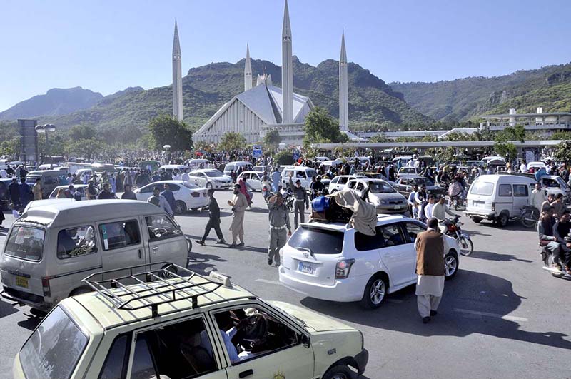 A large number of people visit Faisal Mosque on the 2nd day celebrations of Eid ul Fitr in the capital