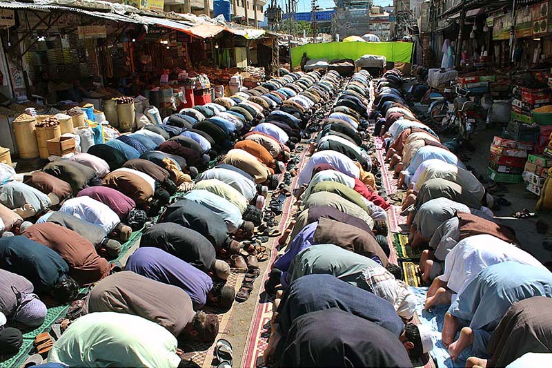 A large number of faithful offering last Namaz-e-Juma (Last Friday Prayers) in the Holy Fasting Month of Ramzan-ul-Mubarak